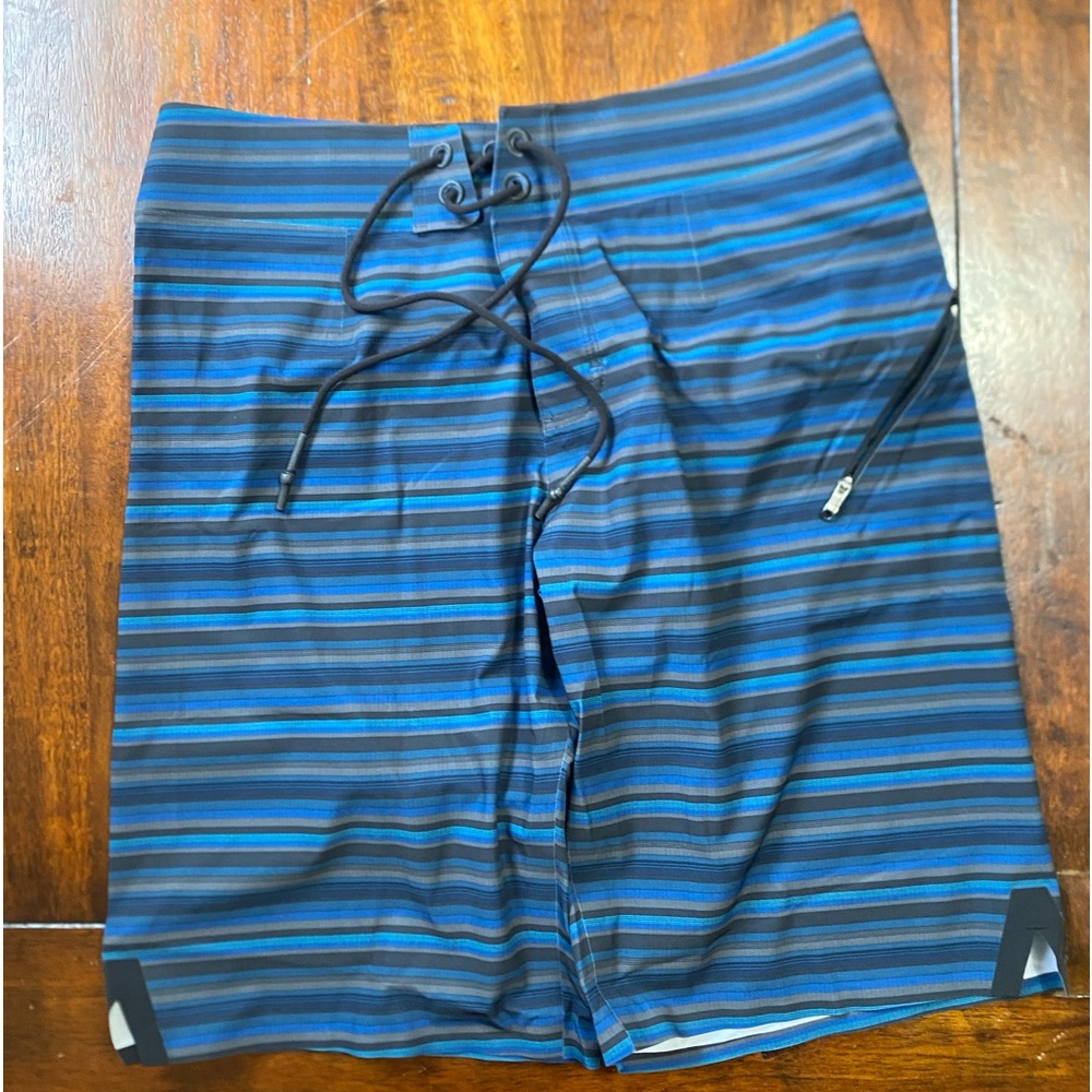 Lululemon Current State Board Shorts